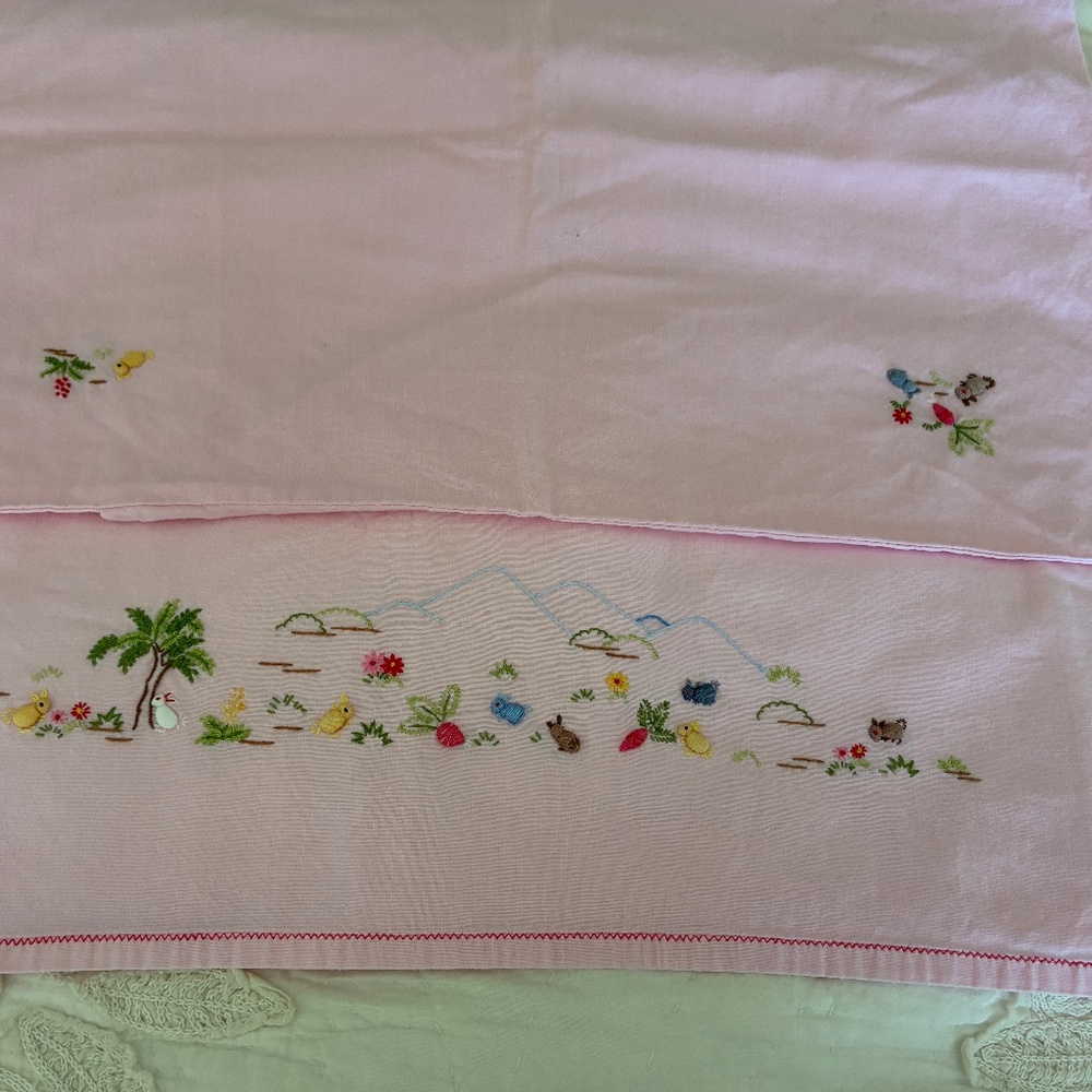 Vintage Embroidered Pink Cotton Crib Sheet Mountains, Bunnies, And Flowers - Picture 2 of 6